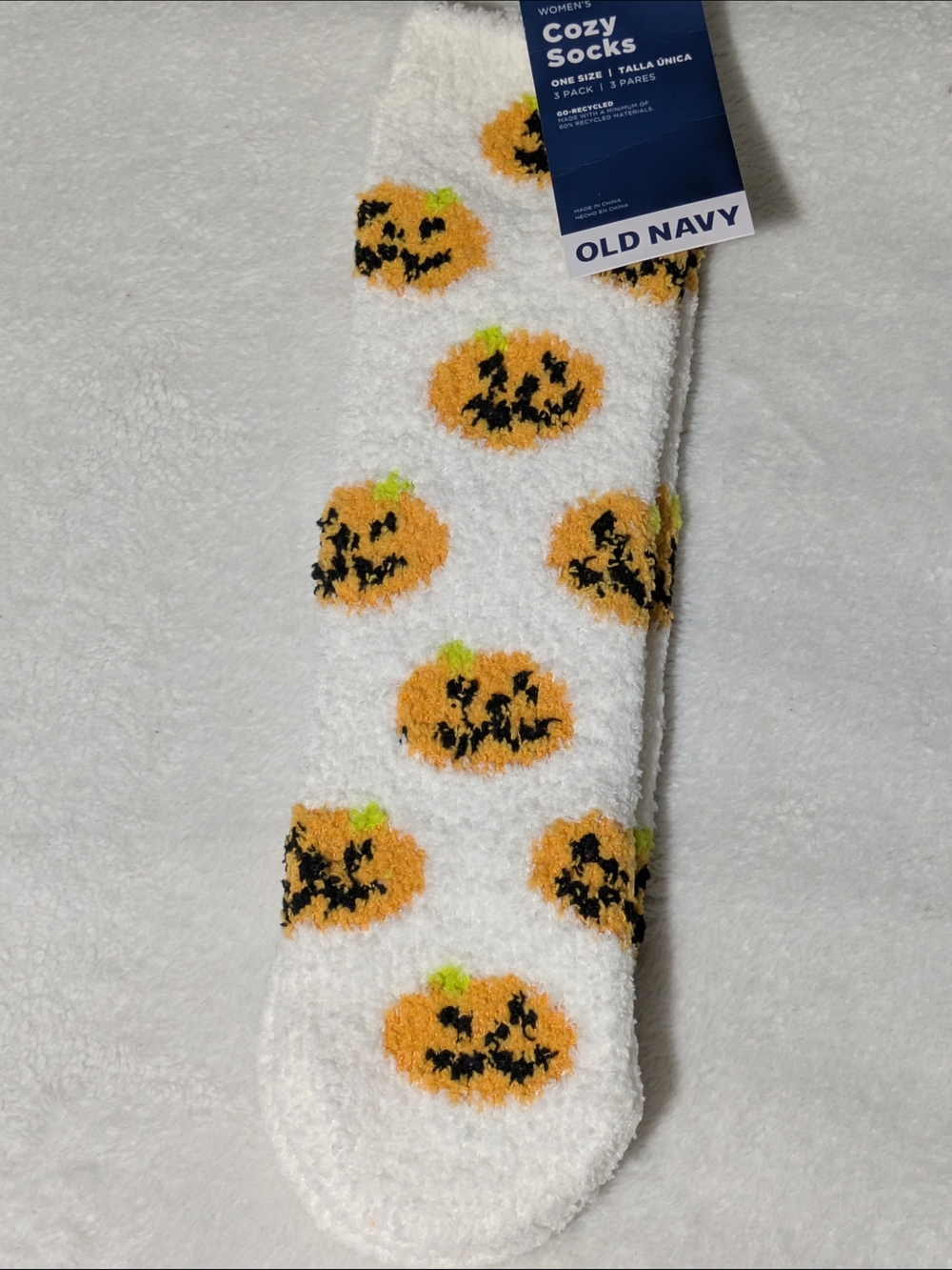 Old Navy Womens Cozy Socks Halloween Pumpkin Jack O Lantern White Fuzzy NWT